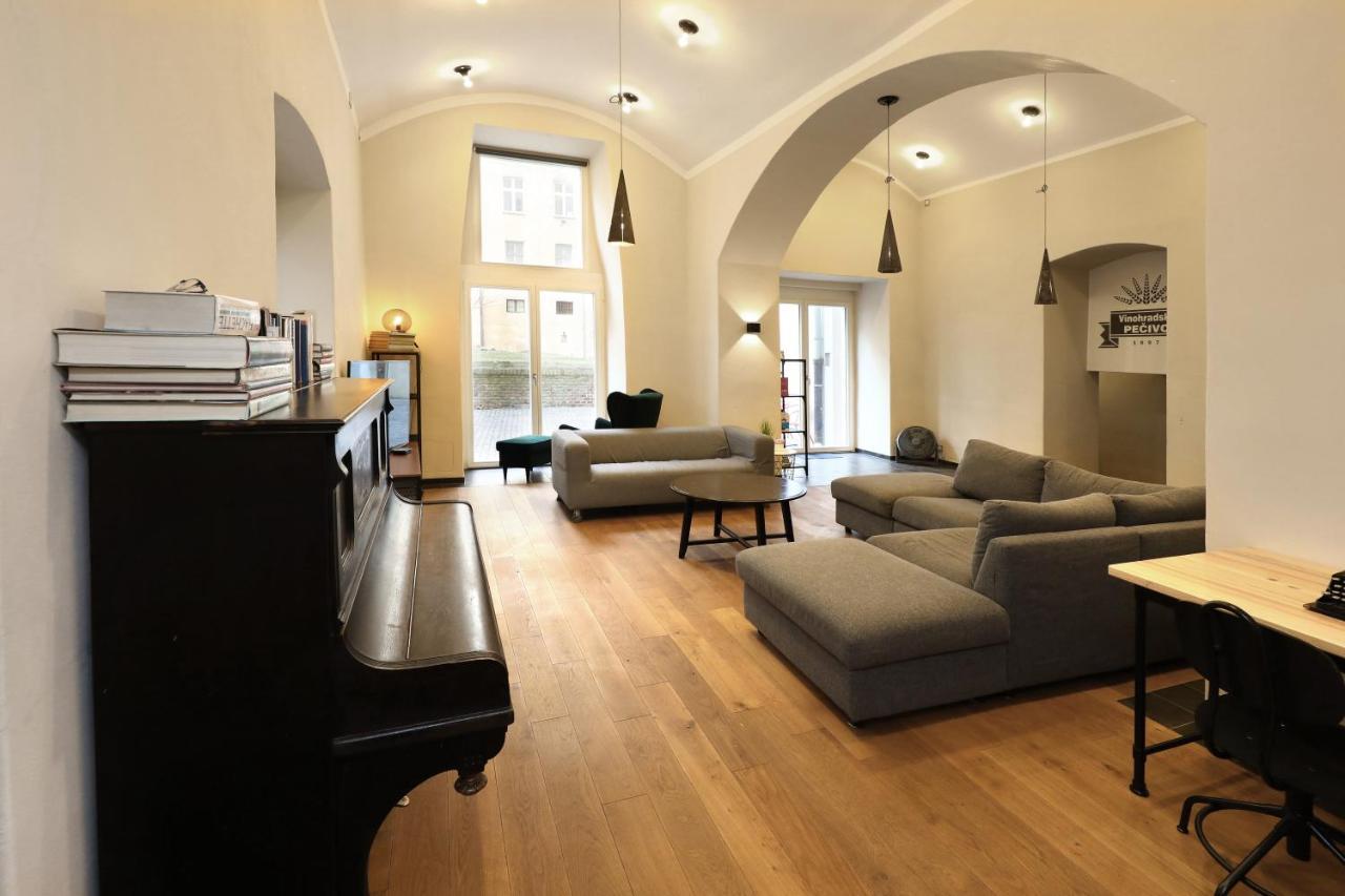 Design Loft 2 Minutes To Wenceslas Square 布拉格 外观 照片